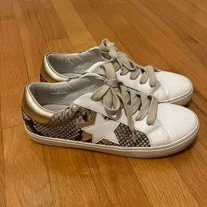 steve madden sneakers size 8.5